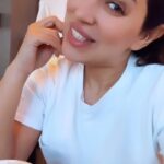 Ayten Amer Instagram - الفلانتين دة أصلا حرام 😂 ، بهزر طبعا يا جماعة ربنا يسعد قلوبكوا و يهنيكوا و يا رب تبقى ايامكوا كلها حب ❤️ Abu Dhabi, United Arab Emirates