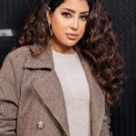 Ayten Amer Instagram - 🤎🤎🤎🤎 Makeup by @vebe_haana 📸 @marco_akrm_spot_studio Coat by @jessyfahmydesigns Earring by @naizy_daizy