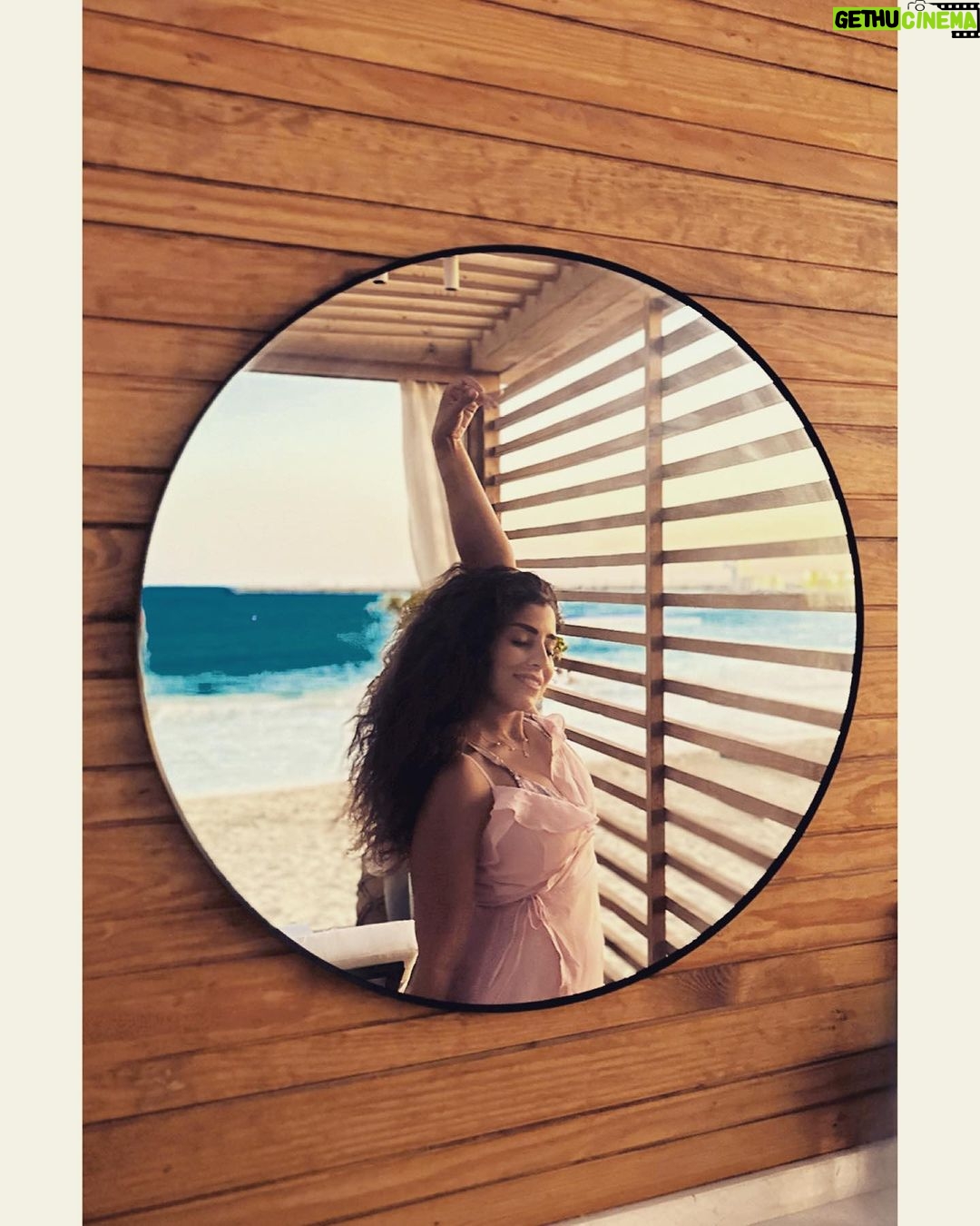 Ayten Amer Instagram - 🎼 #ايتن_عامر #aytenamer #ayten3amer Sol Beach