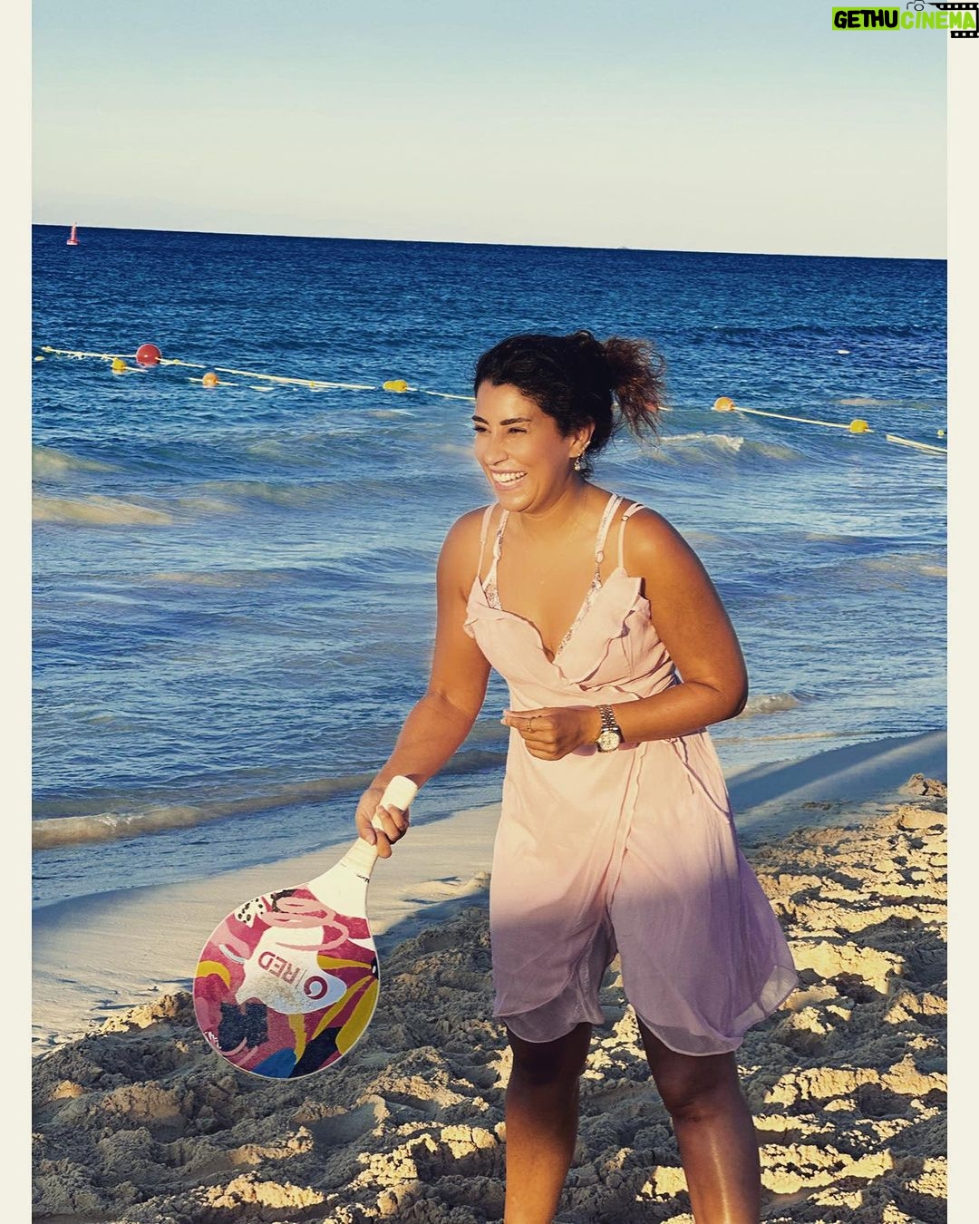 Ayten Amer Instagram - 🎼 #ايتن_عامر #aytenamer #ayten3amer Sol Beach