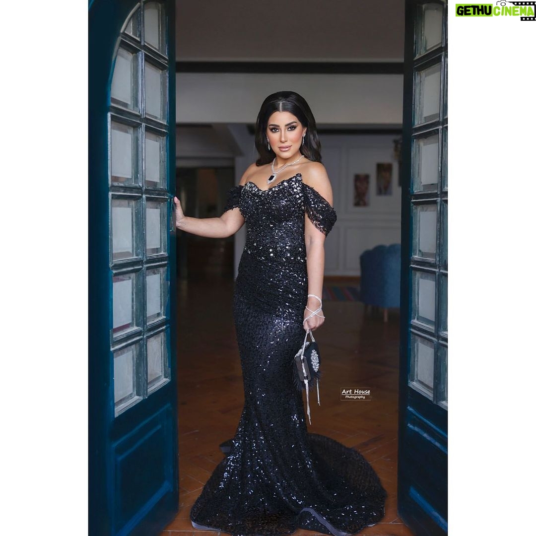 Ayten Amer Instagram - ♠️♠️♠️♠️ Makeup by @nehal__medhat Dress by @amira_ghonim_atelier Hairdresser @esraa_adel_hair_stylist 📸 by @arthousephotographyofficial Thank for @7stars9882 👛 @rewan_khaled_hand_casting