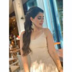 Ayten Amer Instagram - من بيروت 🇱🇧 @nasra.nour_makeup @dani_awwad75 @shroukhodroj Byblos - Jbeil
