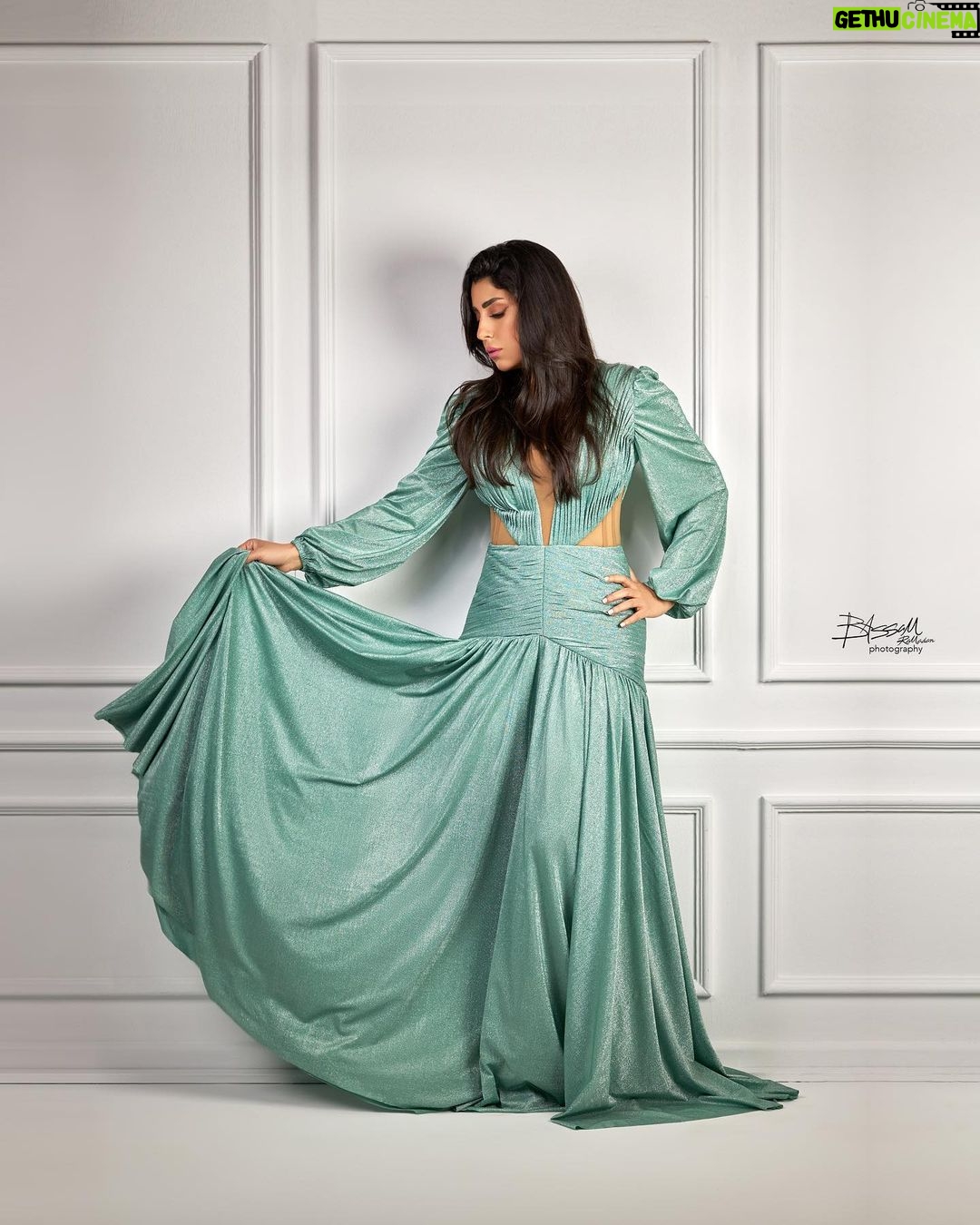 Ayten Amer Instagram - 👗👗👗 Dress by @hebametwallycouture Makeup by @ehab_mahrous @bassam_ramadan_photography