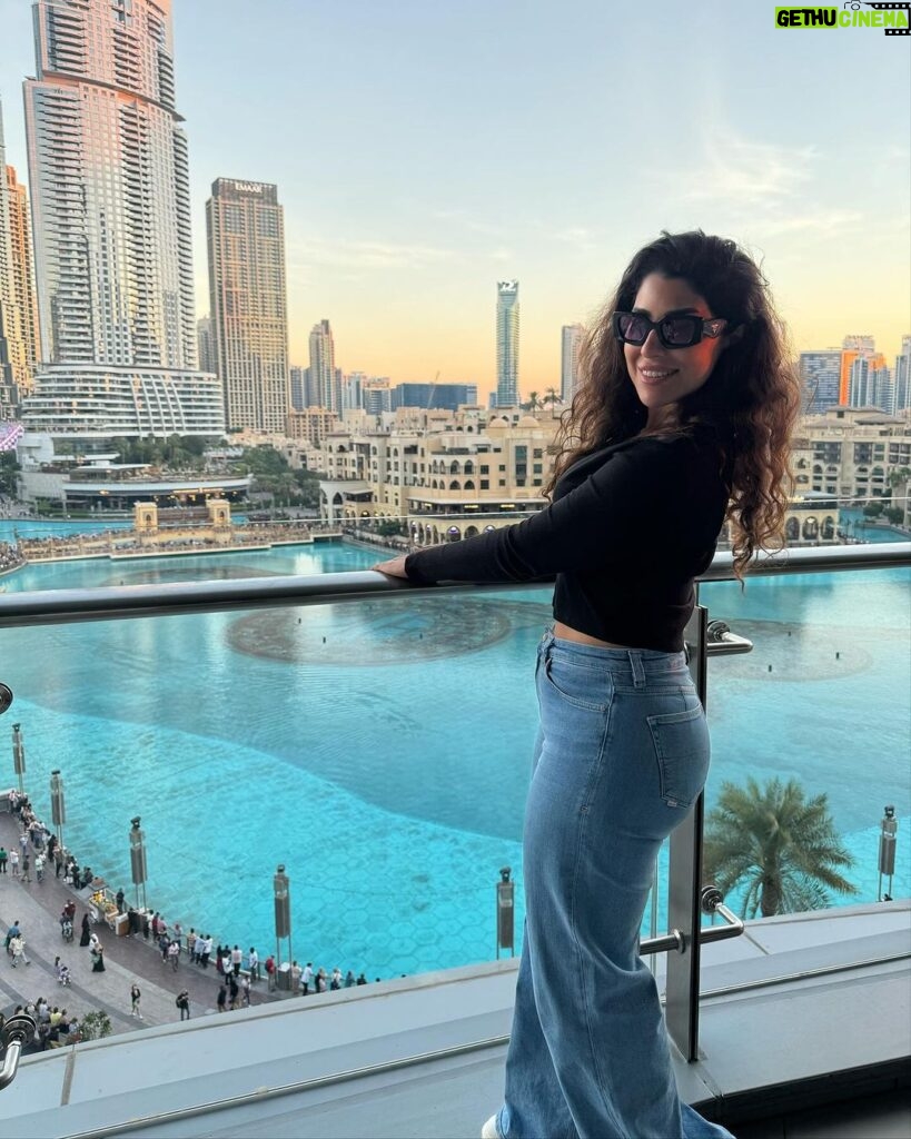 Ayten Amer Instagram - 🖤🖤 Dubai, United Arab Emirates