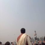 Ayushmann Khurrana Instagram - Honoured to witness the Republic Day Parade on the occasion of India’s 75th Republic Day. Took me back to my childhood days when I used to religiously watch this on Doordarshan every year with my entire family! Feeling incredibly nostalgic. Jai Hind! 🇮🇳🫡