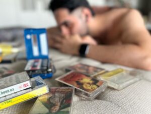 Ayushmann Khurrana Instagram - Hemant. Shamshad. Lata. 
Walkman. Tapes. Nostalgia. Side A. 
Side B. Rewind. Forward. Pause. Stop. Eject. Reel atak gayi. Kahan hai pencil?