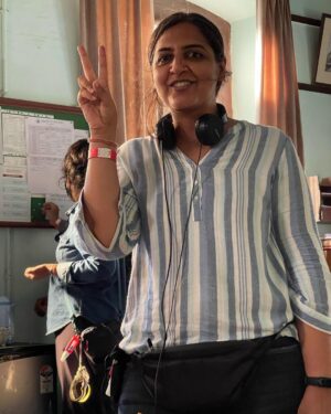 Ayushmann Khurrana Instagram - Doctor G ko ek saal ho gaya. A special film with special people. 🤍 👨‍⚕️ 👩‍⚕️

@rakulpreet @anubhuti_k @shefalishahofficial @sheeba.chadha @ayeshak_ @themadnomaddiaries @JungleePictures @zeemusiccompany