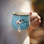 Azer Aydemir Instagram - Quru çayım bitdi. Keçdim paket çaya🥲 amma qorxusu yoxdur. Çünki bu gün Bakıya qayıdıram... dostlarım üçün darıxdım. Əsas enerji yığdıq, yola və yeni layihələrə davam. Margitsziget