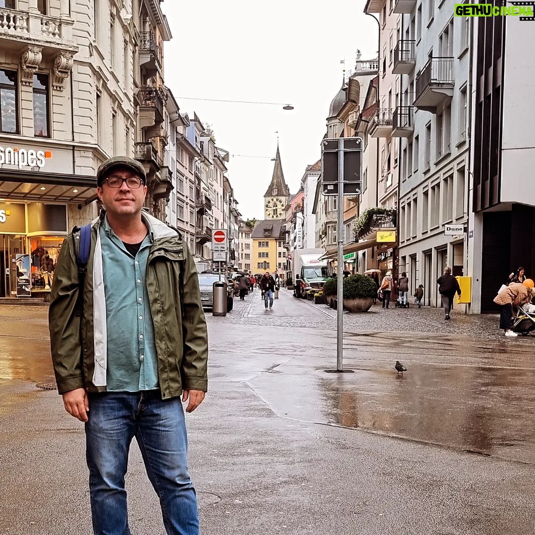 Azer Aydemir Instagram - Zürich. Switzerland 🇨🇭 #october #vibes #switzerland #zürich Zürich, Switzerland