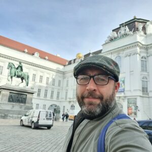 Azer Aydemir Instagram - Vienne/Austria 🇦🇹 2023 #vibes #october