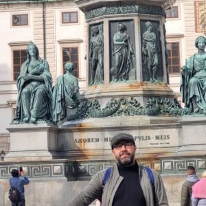 Azer Aydemir Instagram - Vienne/Austria 🇦🇹 2023 #vibes #october