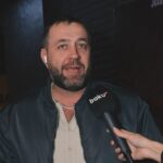 Azer Aydemir Instagram - Elə bil ki xanım birdən çıxdı ye....qaranlıq idi... bu da faralarını yandırmayıb... (hekayəni tamamlayın)