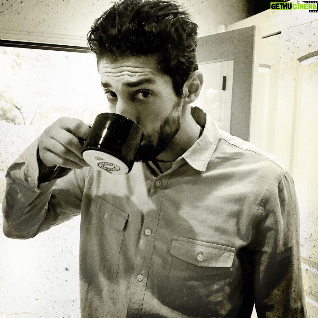 Azim Rizk Instagram - #sunday #coffeeaddict #menandcoffee