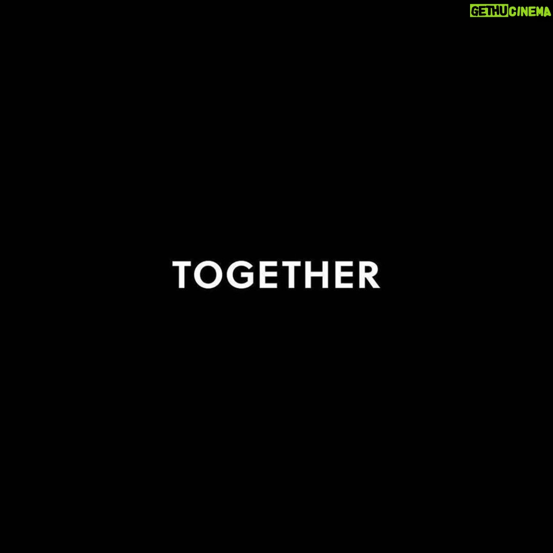 Azim Rizk Instagram - Together against racism and intolerance. ✊🏻✊🏼✊🏽✊🏾✊🏿 It is not black vs white. It is EVERYBODY vs RACISTS! #blacklivesmatter #together #endracism #listen #readthatagain #listen #love