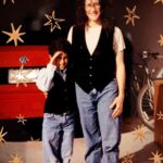 Azim Rizk Instagram - Happy Mother’s Day to my original style icon! Love you to the moon and back! . . . . . . . . . . . #mothersday #mom #style #styleinspo #90sfashion #90skid #vestsonvestsonvests #denim #bestmomever #twins #luckiestson