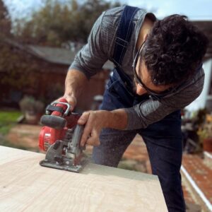 Azim Rizk Instagram - @stanrayusa has my heart! Thank you @heddels_shop and the brilliant @edgyalbert for making me look cool even when I’m covered in sawdust and dirt!
.
.
.
.
.
.
.
.
#overalls #uniform #renovation #beforeandafter #sawdust #milwaukee #stanray #builder #diy