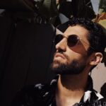 Azim Rizk Instagram - Lookin into the week like... dang it’s bright! Sending everyone lots of love and a reminder to keep moving forward no matter how slow you go. Sometimes life feels stagnant and it can be frustrating, but remember that everyone goes through it and it will pass. Every small step counts! . . . . . . . . . . #madewell #sunglasses #mondaymotivation #losangeles #goodvibes #keepmovingforward #staypositive #becreative #spreadlove #gooutside #hangwithfriends #laugh #cry #beeasyonyourself #youvegotthis 📸 @thndrbolt