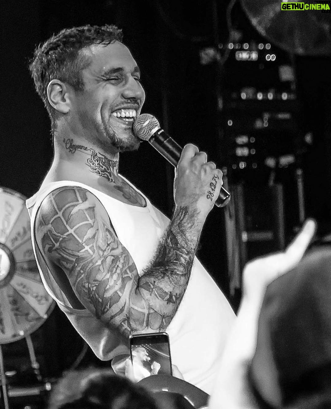 B-Tight Instagram - Ich freue mich schon auf den nächsten Tourblock 🔥 #aggroswing 3.4.19 Hannover 4.4.19 Köln 5.4.19 Münster 6.4.19 Düsseldorf 7.4.19 Dortmund 9.4.19 Bielefeld 10.4.19 Lübeck 11.4.19 Hamburg 12.4.19 Bremen 13.4.19 Stralsund 14.4.19 Flensburg