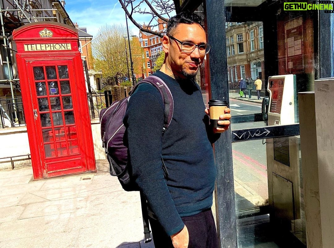 B-Tight Instagram - Letztens in London 😎 #touriabfahrt #underground