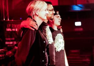 B-Tight Instagram - Durch aber glücklich. Ich möchte mich bei allen Beteiligten für diese wunderschöne Tour bedanken. Ich wurde überall sehr herzlich empfangen. Das Publikum war der Wahnsinn! Meine Crew unglaublich stark. Jetzt brauche ich erstmal ganz viel Schlaf und Jägerentzug 😅✌🏽 #bestofbtighttour #love #happyness 📸: @grkx_dj