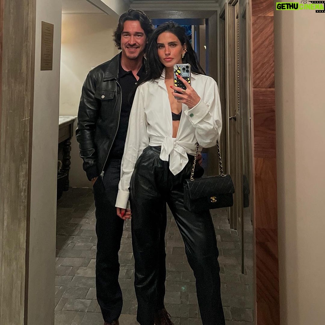 Bárbara de Regil Instagram - El amor te salva ❤️ bonita semana la que se fue ❤️