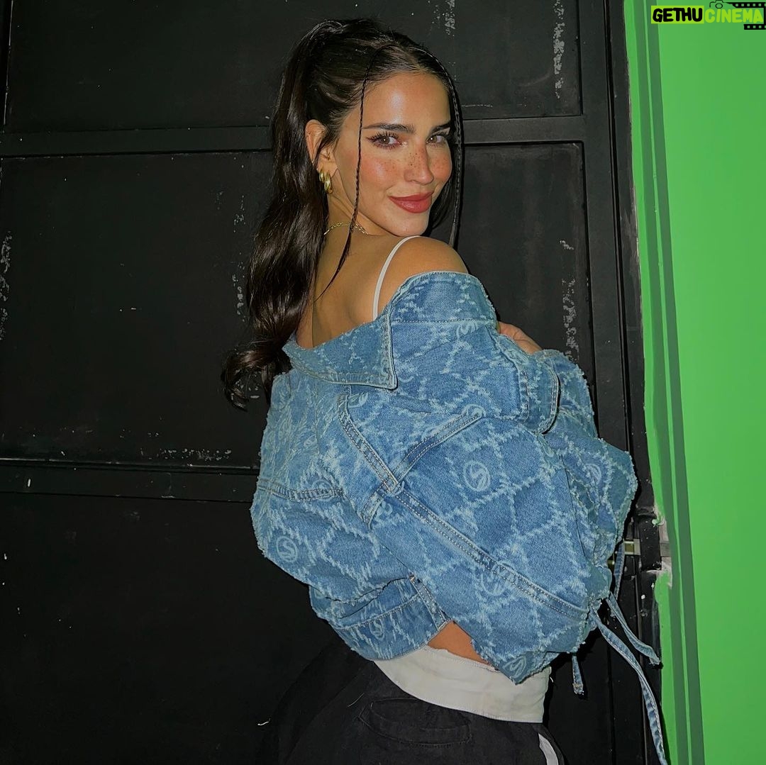 Bárbara de Regil Instagram - GRACIAS A TODOS POR SU AMOR 😭 ES DEMASIADO HERMOSO ❤️ Estas son las cosas que me dan VIDA ❤️ Encuentro Oceanía