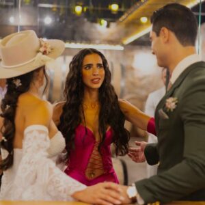 Bárbara de Regil Instagram - Este civil fue LO MÁS 💍♥️👰🏻‍♀️🤵🏻 
 @mikaderegil Y @jaco.bach 🥂 Salud por ustedes , por el corazón  tan bonito que tienen  y lo hermosos seres humanos que son ♥️ y ahora juntos WOW 🙏🏻