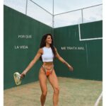 Bárbara de Regil Instagram - Para ti ❤️‍🩹 por si lo necesitas . Eres una hermosísima flor 🌷 NO LO OLVIDES