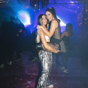 Bárbara de Regil Instagram - Soy muy Afortunada 🥂❤️ tengo a la familia más hermosa del mundo ❤️ Que amo mas que NADA 
@ferschoenwald eres mi vida ENTERA