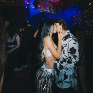 Bárbara de Regil Instagram - Soy muy Afortunada 🥂❤️ tengo a la familia más hermosa del mundo ❤️ Que amo mas que NADA 
@ferschoenwald eres mi vida ENTERA