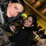 Bárbara de Regil Instagram – Sisters in LOVE ♥️ este viaje se va a la lista de los mejores de mi vida @mikaderegil 💎 lit diario me dolía la panza de la risa . Que bonito estar con alguien con quien conectes TANTO y puedas ser TU ♥️ TE AMO HERMANA PARA SIEMPRE New York City, NY