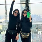 Bárbara de Regil Instagram – Sisters in LOVE ♥️ este viaje se va a la lista de los mejores de mi vida @mikaderegil 💎 lit diario me dolía la panza de la risa . Que bonito estar con alguien con quien conectes TANTO y puedas ser TU ♥️ TE AMO HERMANA PARA SIEMPRE New York City, NY