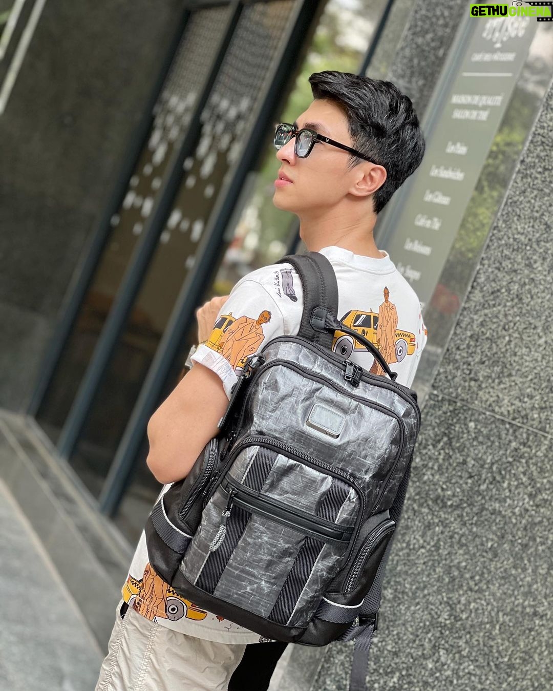 Bình An Instagram - Mọi chuyến đi không thể thiếu Tumi 😜 #tumitravel #TUMI #Tumivn