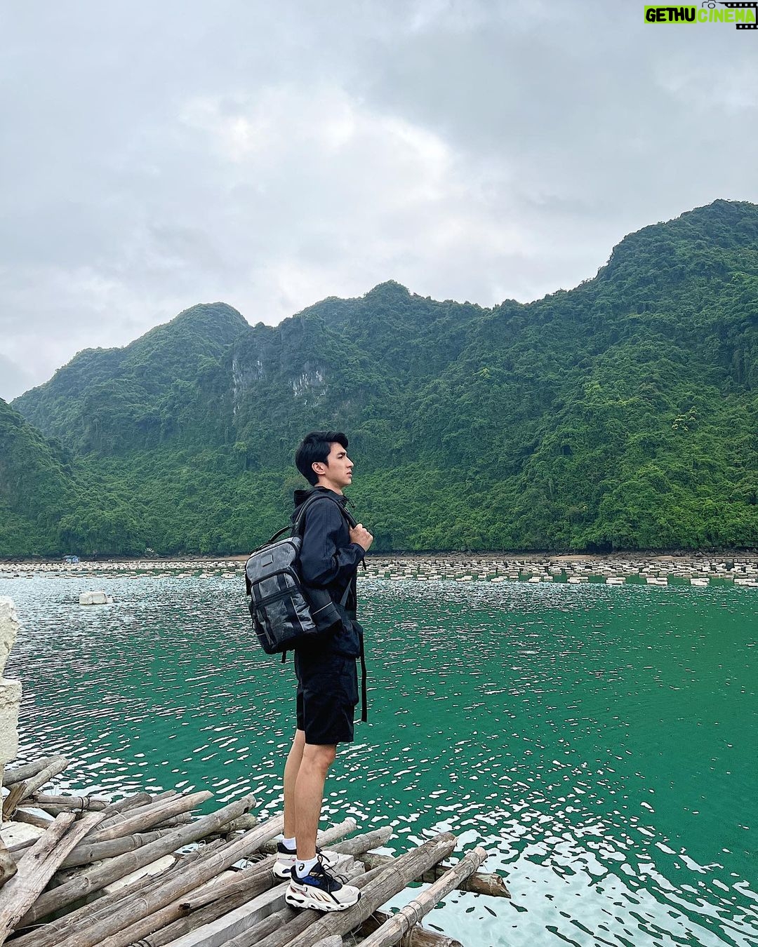 Bình An Instagram - Xách balo lên và đi nào! #tumitravel #TUMI #tumivn
