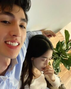 Bình An Instagram - Hành trình hơn 50 ngày giữ chiếc nhẫn này cũng hơi run, lộ cái là hỏng cả kế hoạch cầu hôn ngay... Về với chủ nhân đích thực của mày nhé nhẫn, bye bye 💪💪💪