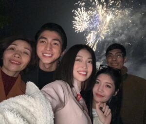 Bình An Instagram - Mùng 1 cả nhà hoan hỷ 🥰🥰🥰
Chúc cả nhà năm mới bình an ạ ❤️❤️❤️