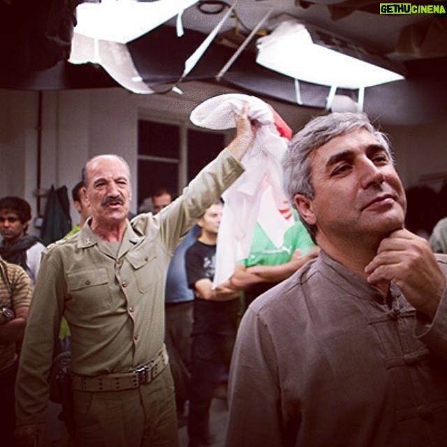 Babak Hamidian Instagram - آقاي كارگردان🎬 و سعيد راد كه يك 'انسان فراموش ناشدني' هستش Photo by: Armin Mehrd #backstage