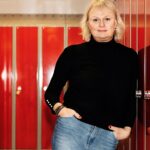 Babben Larsson Instagram - Sugen på prova på-curling med dina vänner/arbetskamrater under ledning av en dubbel OS-guldmedajör? In och buda på Stadsbrudskårens auktion. Länk i bio.