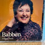 Babben Larsson Instagram – Länk till den nya plattan i bio.
Jazz på svenska för regniga dagar.
Skicka dm om du vill ha en signerad cd.