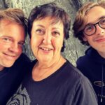 Babben Larsson Instagram - Sommarprat inpratat idag. Här med producent Henric Johnsson och tekniker Tim Kellerman. Sänds lördag 5 augusti!