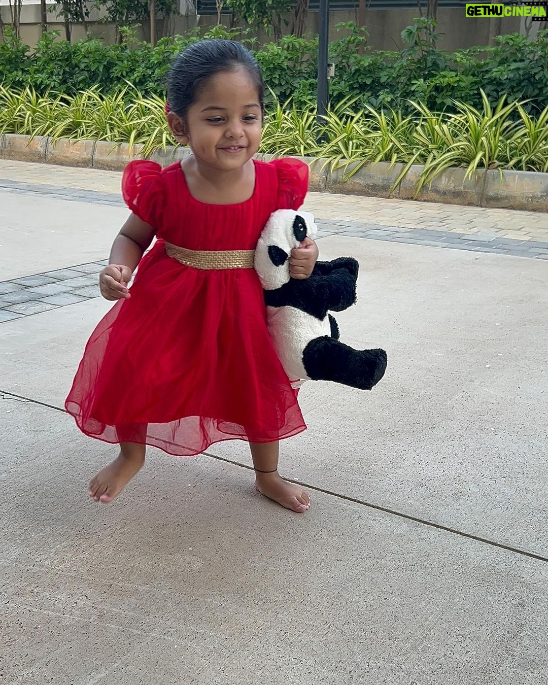 Baby Vedya Instagram - Don’t miss the last one ❤️ @disha_creationz designs are perfect for this Christmas 🧑🎄 ❤️ Don’t miss to check their beautiful collection that you can’t get elsewhere 🤍 Follow @babyvedya #babyvedya #babyfever #babiesofinstagram #babyshop #babymodel #babiesofig #babyfashion #babiesenthusiasts #babyphotography #2yearsold #babyreels #babyvideos #babygirl #baby #angel #instablackandwhite #babieswithstyle #cutiepies #model #newborn #instababy #iloveyou #reelsviralvideo #2years #trendingreel #viralvideo #reelsviral #cutebabiesofinstagram #instagood #viralposts Hyderabad
