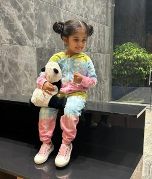 Baby Vedya Instagram - Last Pose is my favourite 😜

Outfit & shoes: @firstcryindia 
#babyvedya #firstcry