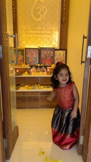 Baby Vedya Instagram - కనుమ పండుగ శుభకాంశాలు 🙏
🌼 🌾 🔥 
Follow @babyvedya
#babyvedya
#babyfever #babiesofinstagram #babyshop #babymodel #babiesofig #babyfashion #babiesenthusiasts #babyphotography #2yearsold #babyreels #babyvideos #babygirl #baby #angel #instablackandwhite #babieswithstyle #cutiepies #model #newborn #instababy #teluguyoutube #reelsviralvideo #2years 
#trendingreel #viralvideo #reelsviral #teluguvlogs #teluguvlog #minivlog