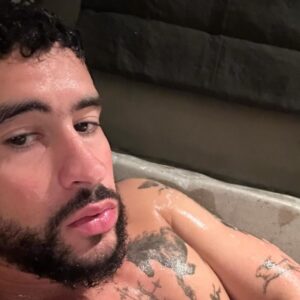 Bad Bunny Instagram - baño