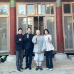 Bae Hyun-jin Instagram - 서울 봉은사 원명 주지 스님께 세배 하러 다녀왔습니다. 봉은사 침수쌍화차로 셋이 오붓하게 분위기도 잡고 큰 스님께 마음이 맑고 따뜻해지는 격려 말씀도 듣고 왔어요 고맙습니다.♡♡♡ #박정훈 #김성용 #배현진 그리고 겸댕이 #천수🐶