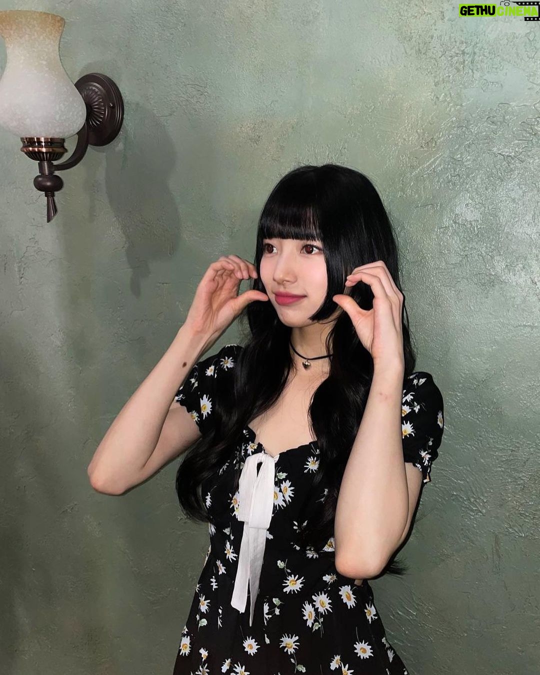 Bae Suzy - 2.5 Million Likes - 두나들