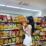 Bae Suzy Instagram - 두나의 최애 과자는 뭘까용 (신짱은 아님)