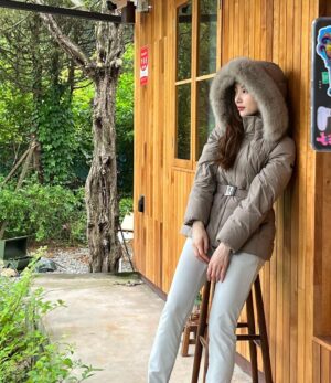 Bae Suzy Instagram - 겨울빨리와