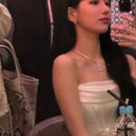 Bae Suzy Instagram - 2부 드레스도 이뿌지요? 🤍