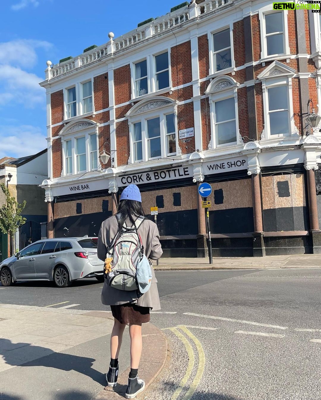 Bae Suzy Instagram - 런던에서 2 Hamsptead Heath, London